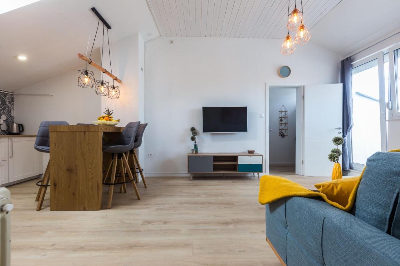 Kuki Apartment With Balcony Zadar Exterior photo