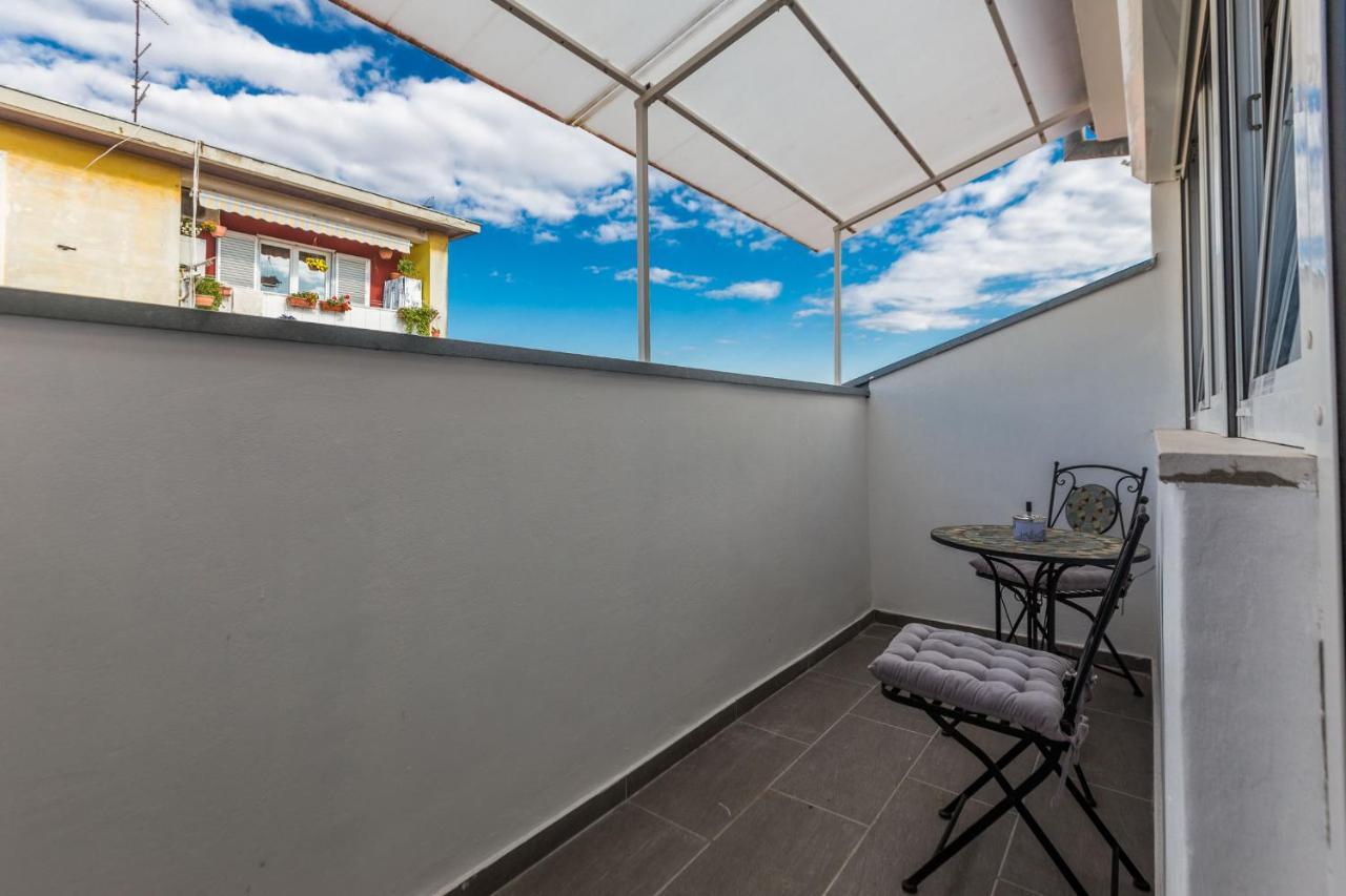 Kuki Apartment With Balcony Zadar Exterior photo